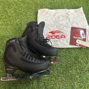 Black 235 EDEA Ice Fly Figure Skates John Wilson Pattern 99 (Used)