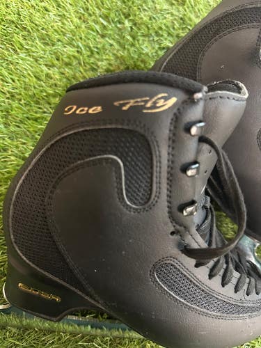 EDEA Ice Fly Figure Skates John Wilson Pattern 99 (225)