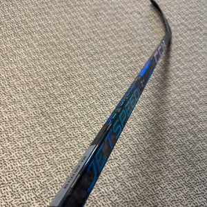 CCM Blue Jetspeed FT7 Pro 85 flex P28 curve right hand stick