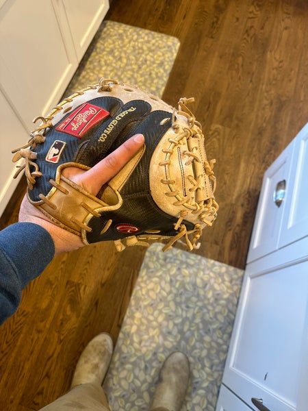Right Hand Throw 34" (Used) Heart of the hide Catcher's Glove
