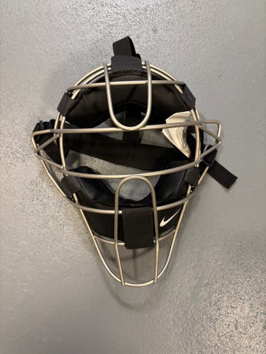 Nike catchers mask
