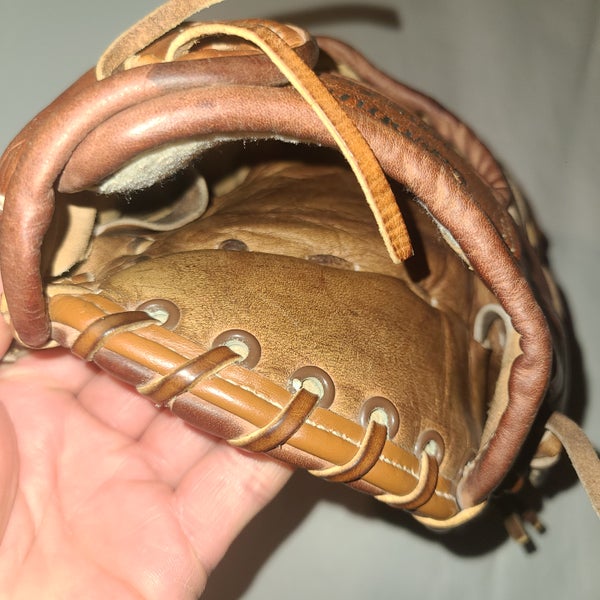 Right Hand Throw AMG 500K Baseball Glove 13" (Used)