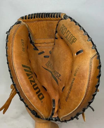 Mizuno Right Hand Throw Cather Baseball Glove 35"