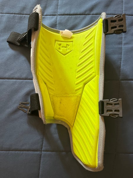 Under Armour Adult Shin Guard (RHH) (used) | SidelineSwap | Buy and ...