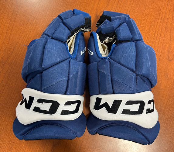 #61 MILO ROELENS USED 15" CCM Gloves