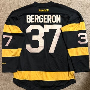 Black Men's Large Reebok (Used)