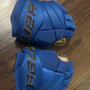 Blue Hc Dallas Bauer Hockey Gloves (check Desc)