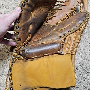 COOPER GM21 Full Right Vintage Hockey Catcher Catch Glove Trapper Used Worn C