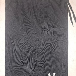 Under Armour UA Mens Shorts 1351350-001 BLACK 9" Pocketed NWT $35