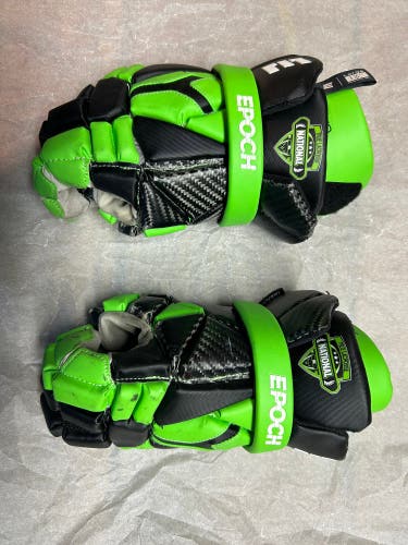 Used Epoch Integra Gloves 13"
