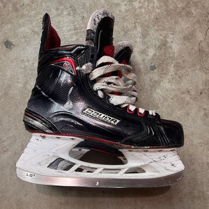 2017 Bauer Vapor 1X Hockey Skates Regular Width 9.5 (Used)