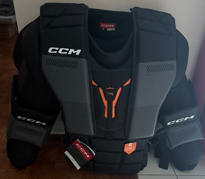 Large/Extra Large 2024 CCM Pro Spec Pro Stock (New) | SidelineSwap ...
