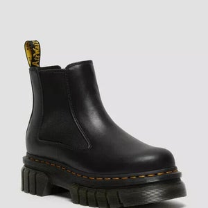 Dr. Martens Audrick 27148001 Chelsea Boots Women's 6 Black Leather Platform P325