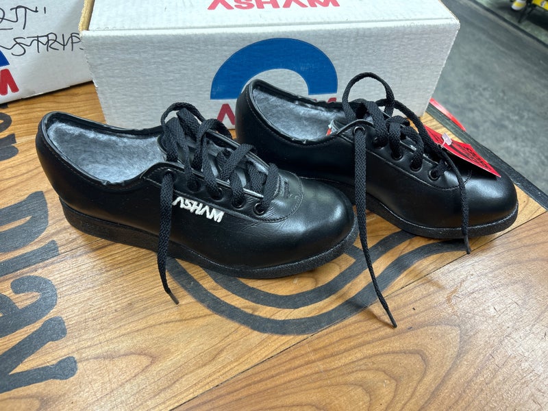 New Asham Curling Shoes Women’s Size 7