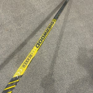Intermediate Square Toe Sher-Wood Rekker Element Team Hockey Stick Right Handed Pro Stock (Used)