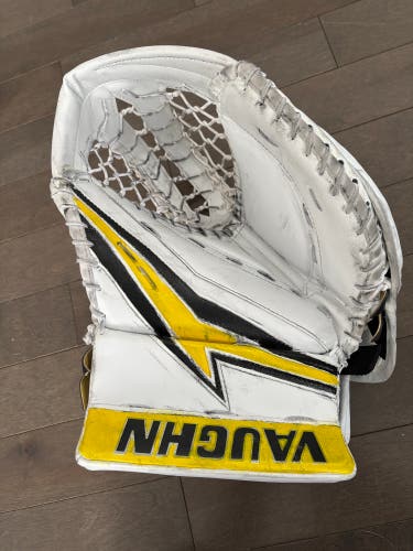 Vaughn Velocity V9 pro glove