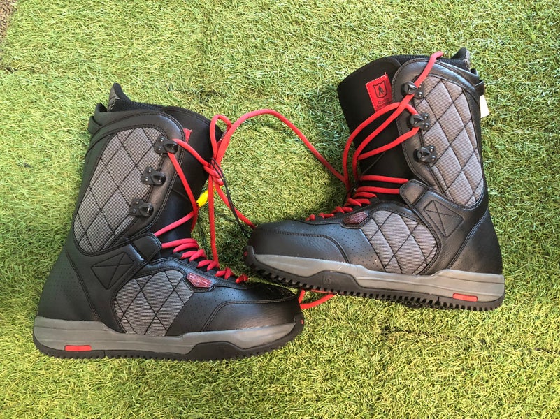 Men's 10.5 Burton The White Collection Snowboard Boots (Used)