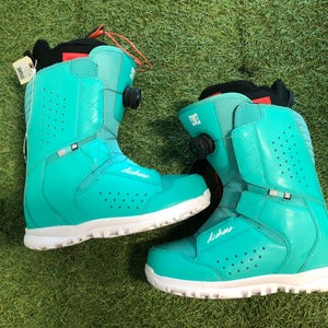 Women's 8.0 DC Search Snowboard Boots (Used)