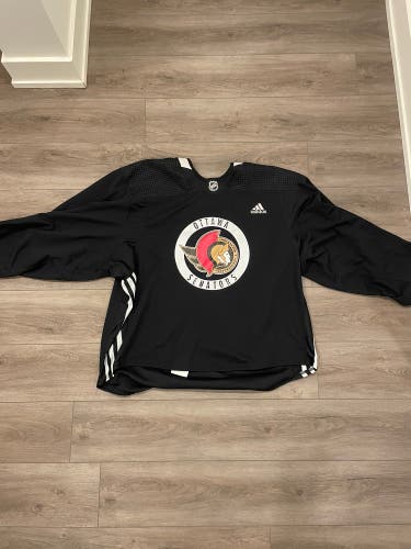 *NEW* Ottawa Senators NHL Practice Goalie Jersey