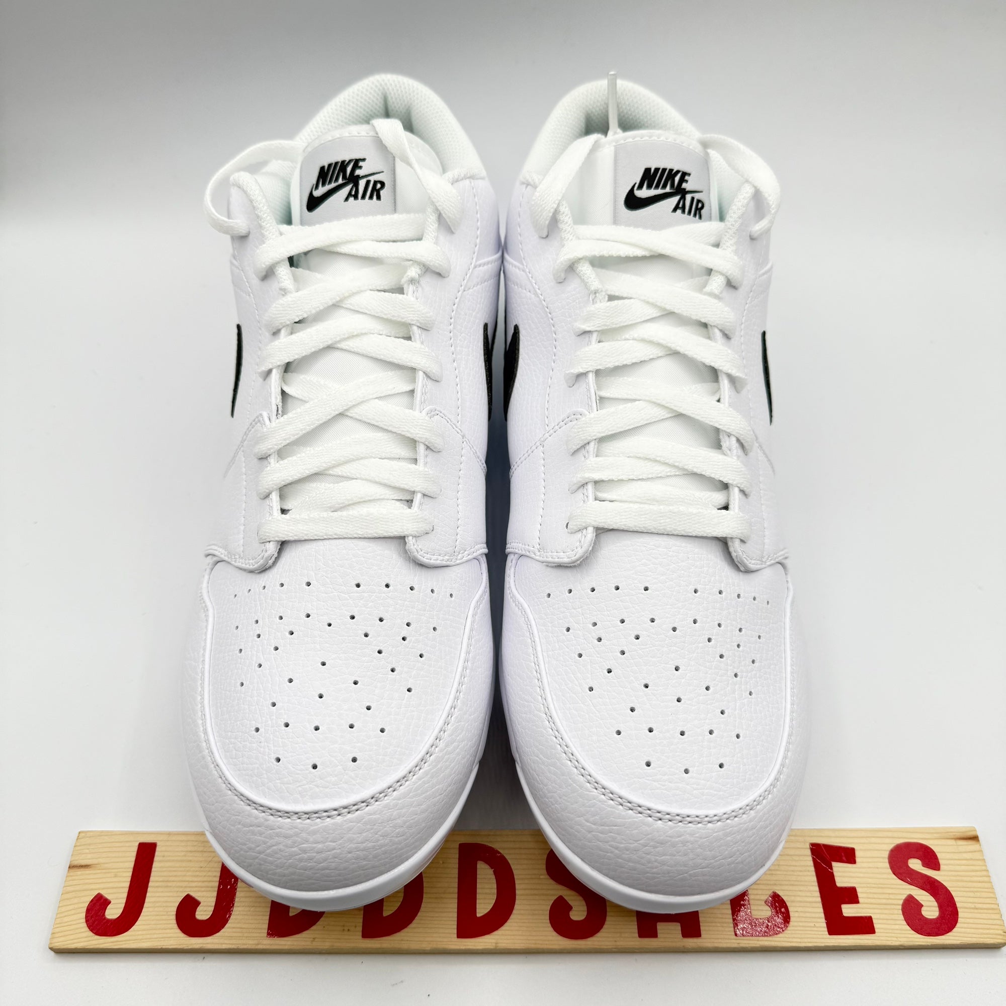 Jordan 1 Retro MCS Low White/Black Mens Baseball Cleats Size 9.5 CJ8524 101 NEW Men main image 2
