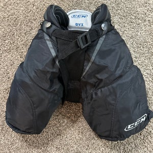 CCM Ovi Padded Hockey Pants Youth Medium 21”-23”