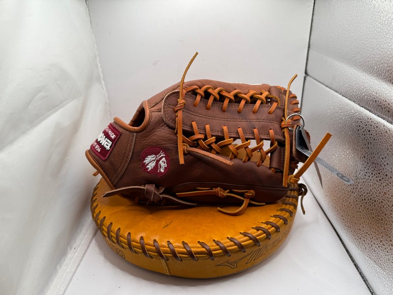 Outfield Right Hand Throw Nokona WB1275 Baseball Glove 12.75" (New)