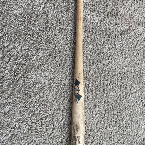 Dingbats Pro Maple Youth Model Wood Bat 31” -3