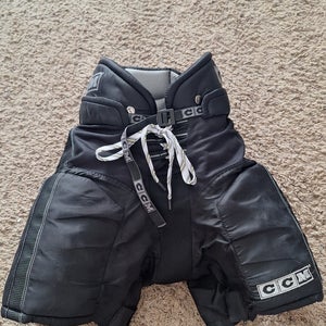 Junior Medium CCM Tacks 692 Hockey Pants (Used)