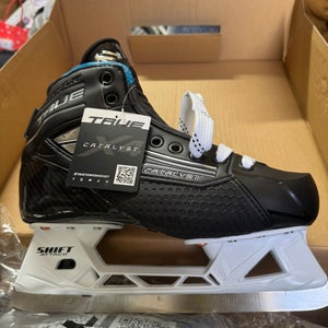 2025 True Regular Width Size 5.5 (New) Catalyst 7X4 Hockey Goalie Skates