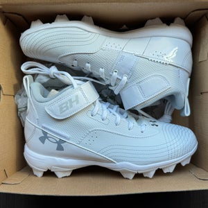 White Men's Size M 7.0 (W 8.0) Adult Under Armour High Top Molded Cleats (New)