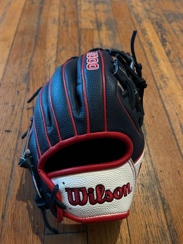 Wilson Right Hand Throw Infield A2000 11.5" (New)