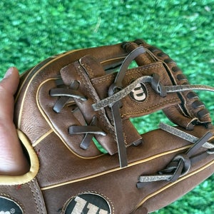 Wilson Right Hand Throw Infield A450 11.5" (Used)