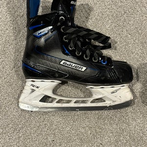 Bauer Nexus N2900 Regular Width Size 5 (Used)