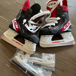 CCM JetSpeed Regular Width 6 (Used)