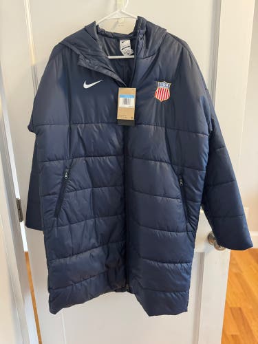 Navy Women's Medium Nike Winter Jacket (New)