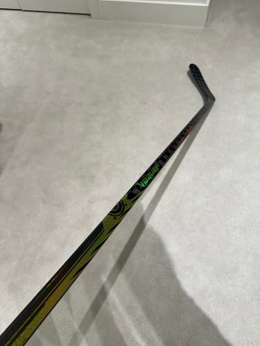 Intermediate Bauer Gold Proto-R Left Hand Hockey Stick P92 (Used)