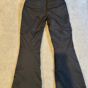 Black Women's Adult Medium Boulder Gear (Used)