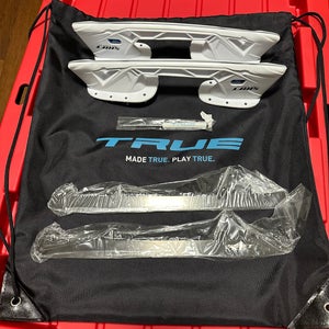 True Goalie Skate Shift DLC Steel Size 11 (296 mm) with Shift Attack Holders