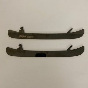 Like New CCM Black Step Steel 254 mm *For Speedblade Reload Holder*