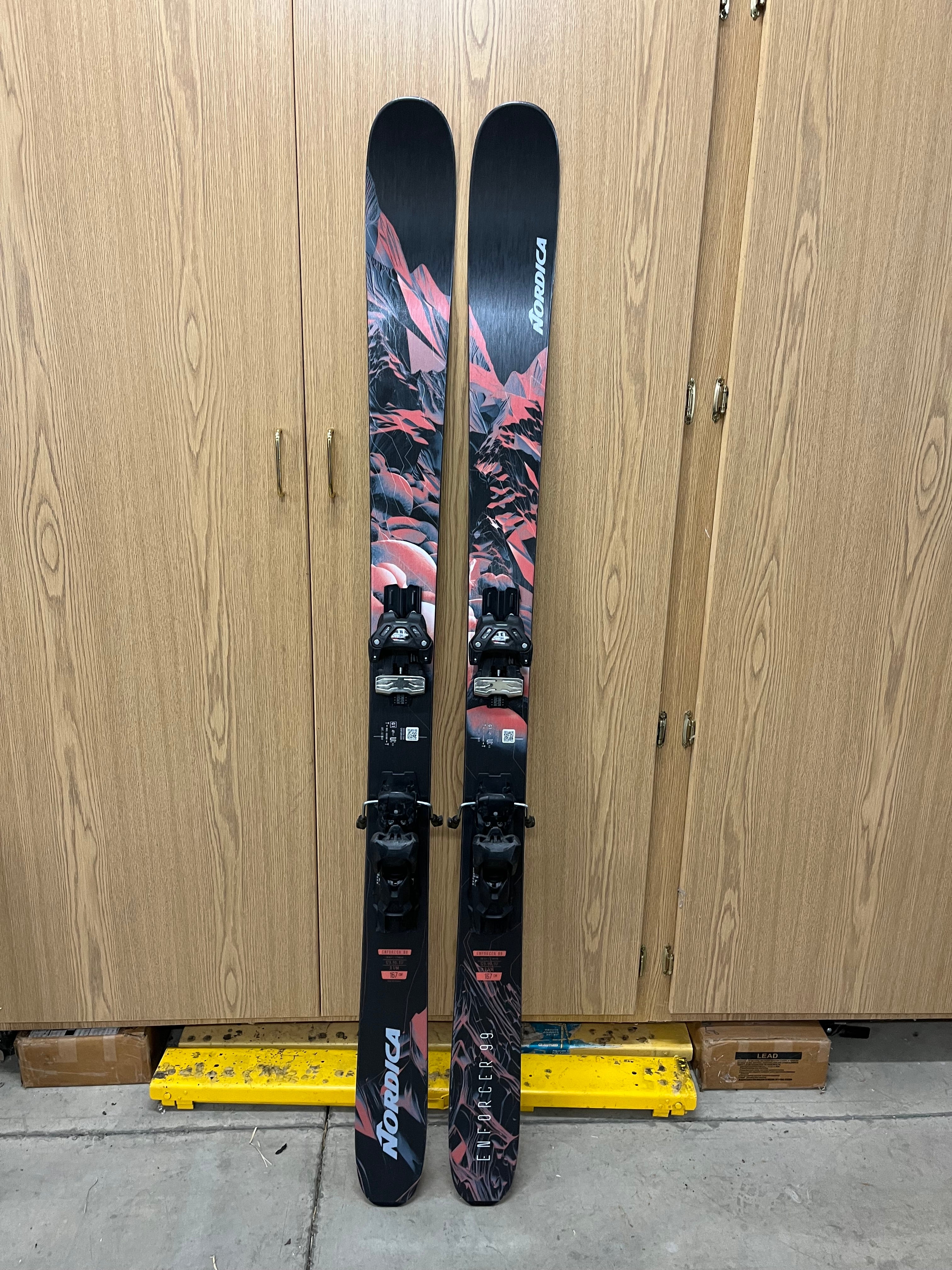 Dynastar look ノルディカ 板 金具 靴 ストック 4点 即滑れます Dynastar look ノルディカ 板 金具 靴 ストック 4点 即滑れます