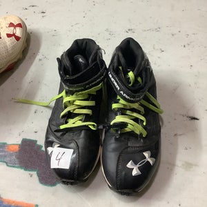 Used Under Armour Junior 04 Football Cleats 10743-s000427678