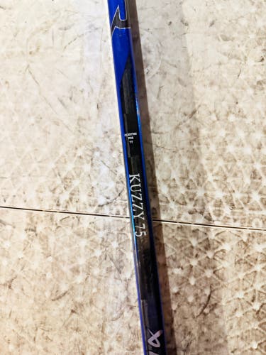 Senior Bauer Right Handed Vapor Hyperlite 2 P28 (Used)