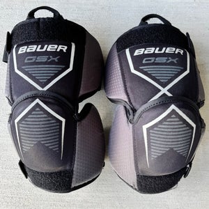 Senior Bauer GSX knee guards
