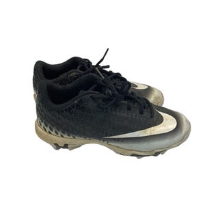 Used Nike VAPOR Junior 05 Molded Baseball and Softball Cleats 11347-S000213618
