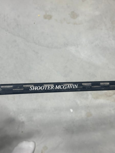 Custom PRO Red Line Right Handed Hockey Stick (chrome) Brett Hull Pro Stock (Used)