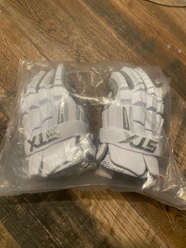 Brand New STX RZR2 Lacrosse gloves