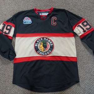 Chicago Black Hawks Winter Classic 2009 Toews Black Size 56 Men's Reebok Jersey (Used)