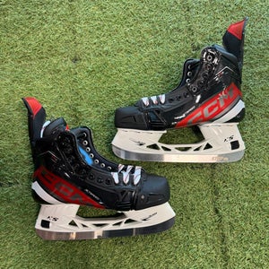 Senior CCM JetSpeed FT6 Hockey Skates 9 (New)