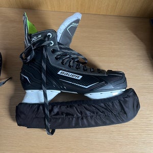 Bauer XLS Senior Regular Width 10 (Used)