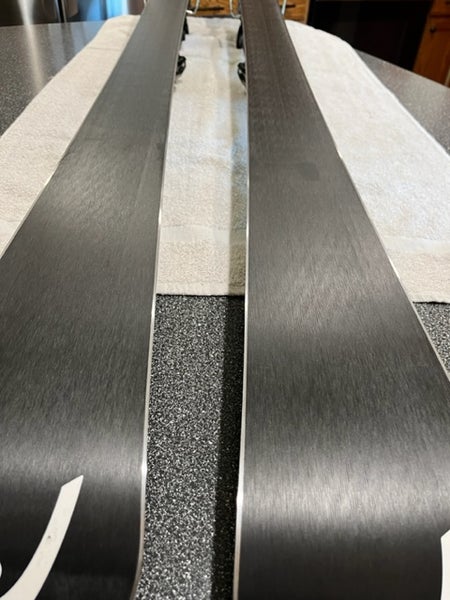 Men's 2024 HEAD 170 cm All Mountain Supershape Skis With Bindings Max Din 13 (Used)